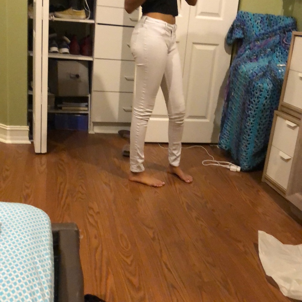 White jean by hollister no stain